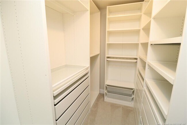 Building Photo - 410 Boscawen Ln