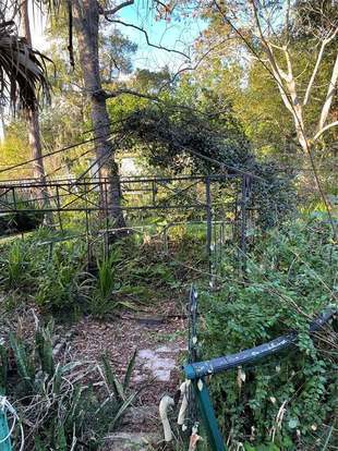 Building Photo - 2201 Virginia Dr