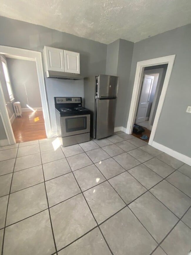 Building Photo - 39-41 Anthony St