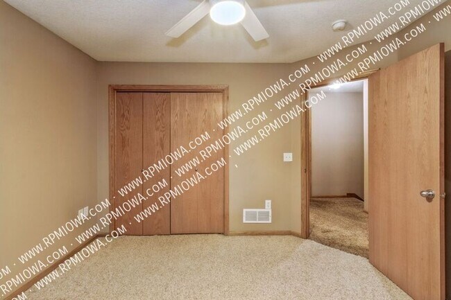 Building Photo - 1204 NW 26th St