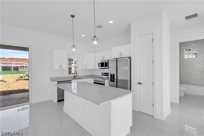 Building Photo - 3312 11th St W