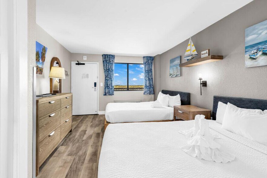 Building Photo - 2311 S Ocean Blvd