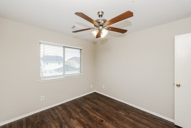 Building Photo - 20627 Sycamore Crest Ln