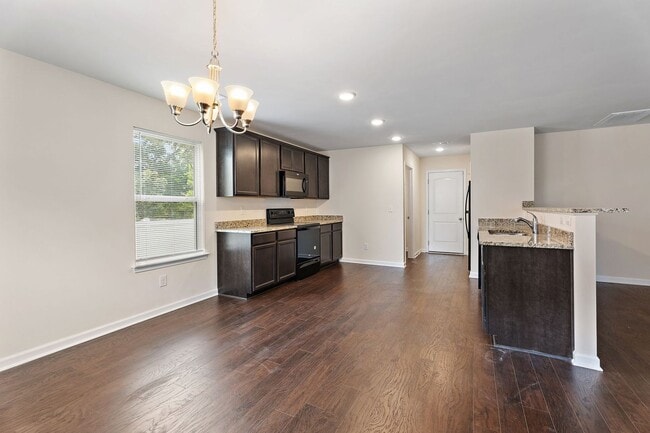 Building Photo - 317 Sportsman Dr