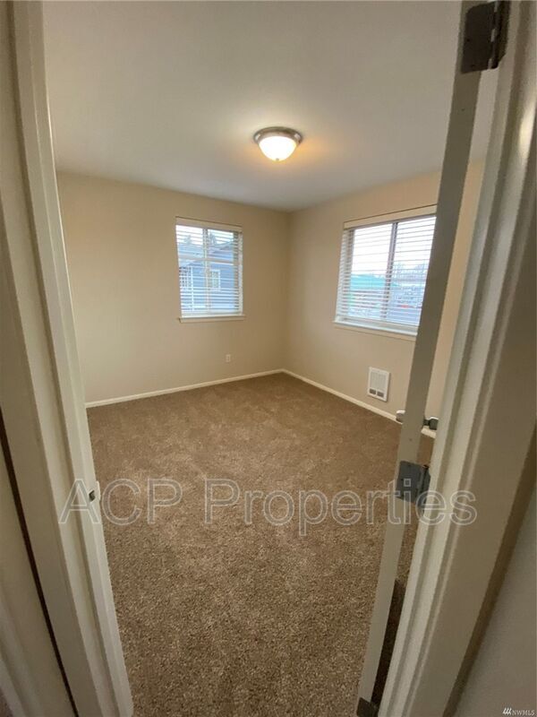 Building Photo - 5889 Cedar St