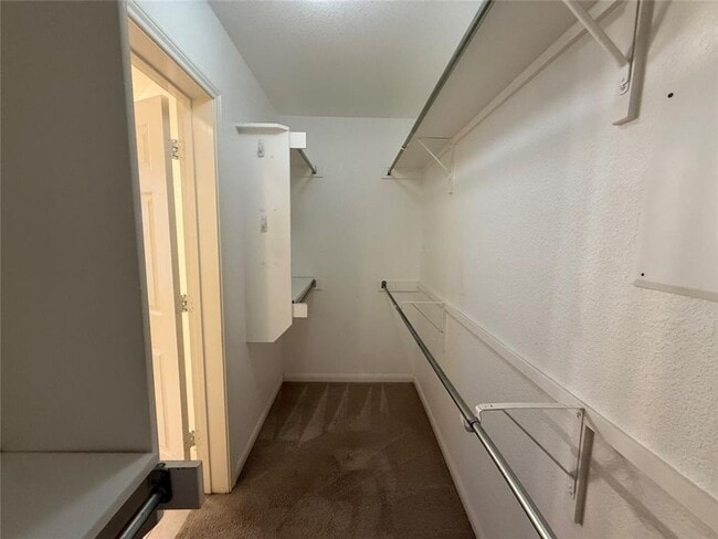 Building Photo - Beautiful 3 bed 2 bath house on corner lot