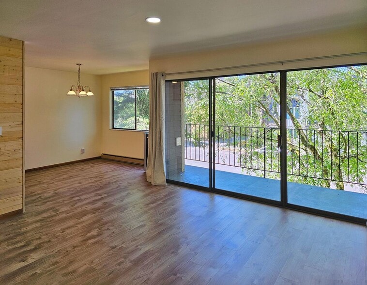 Primary Photo - Greenwood North Apartments
