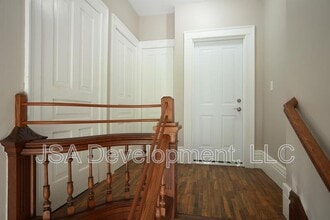 Building Photo - 519 E 3rd St