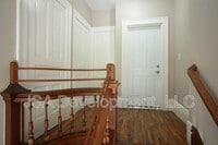 Building Photo - 519 E 3rd St