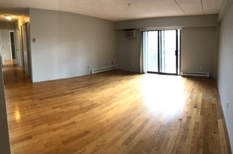 Building Photo - 125 Pleasant St
