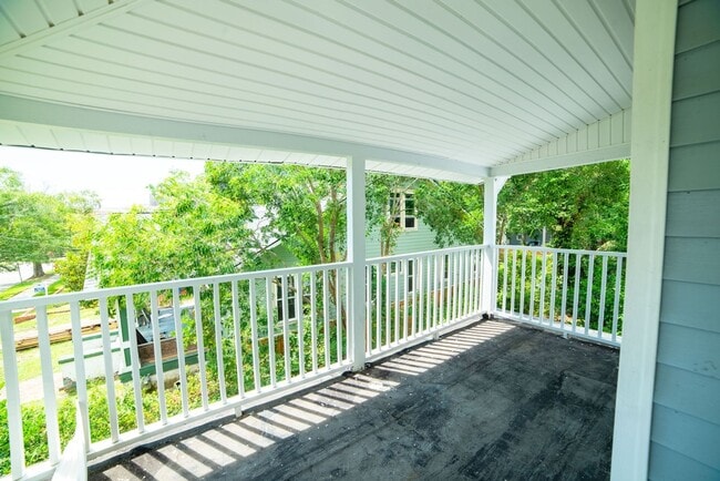 Building Photo - 107 N 13th St