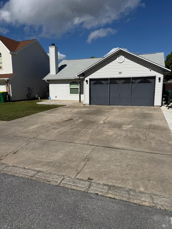 Building Photo - 38 Ruby Cir