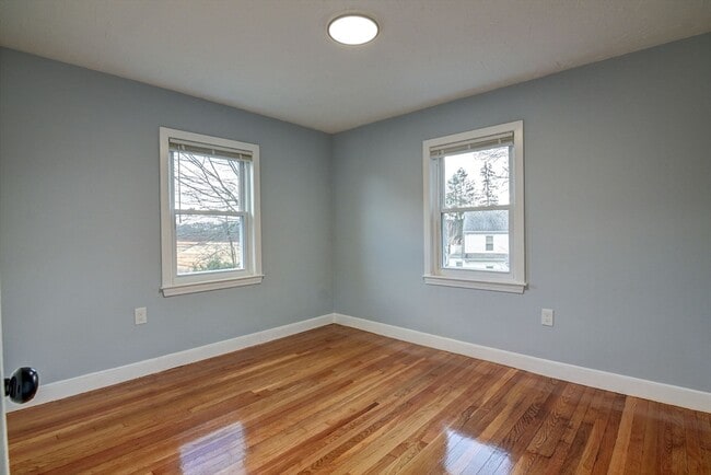 Building Photo - 23 Langley Cir