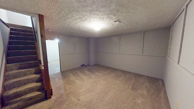 Building Photo - 6468 Cranston Way