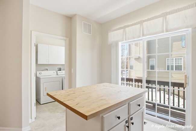 Building Photo - 228 Station Park Cir