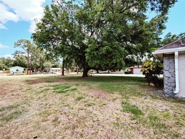 Building Photo - 2655 Wagon Rd