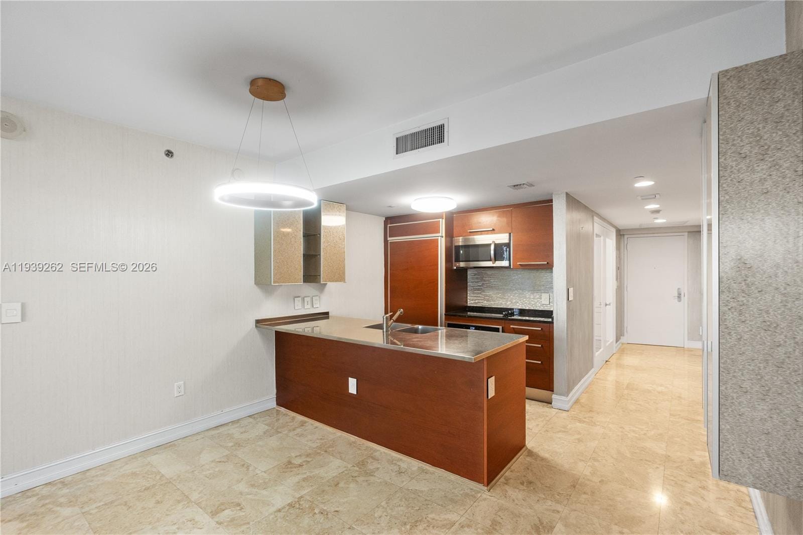 Building Photo - 1850 S Ocean Dr