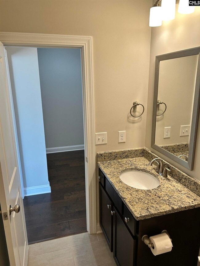 Building Photo - 905 Layton Way