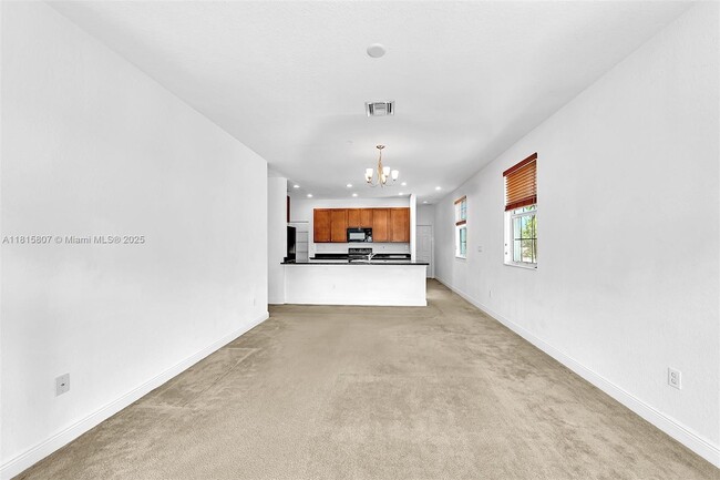 Building Photo - 908 SW 147th Ave