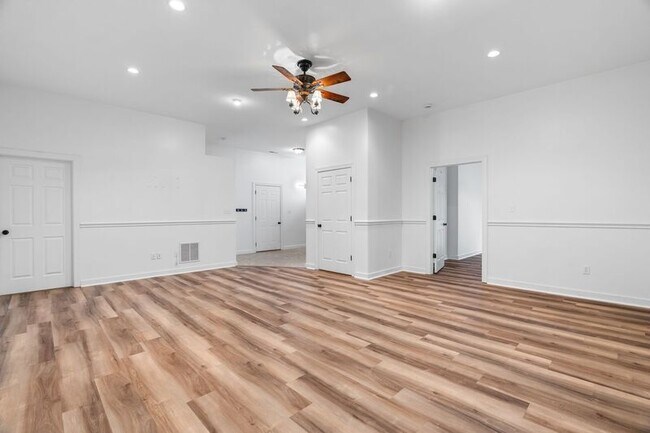 Building Photo - 15 Carl Roberts Rd