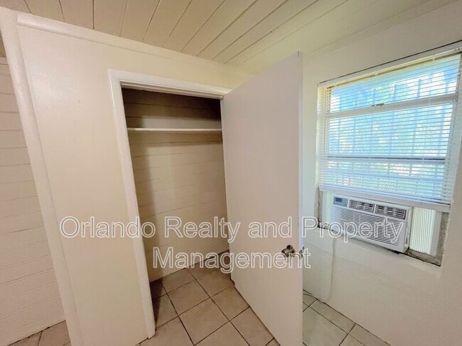 Building Photo - 1235 1/2 W Cypress St.