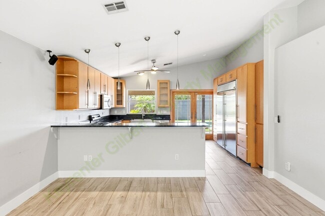Building Photo - Resort-Style Gilbert Living with Private Pool & Outdoor Kitchen!
