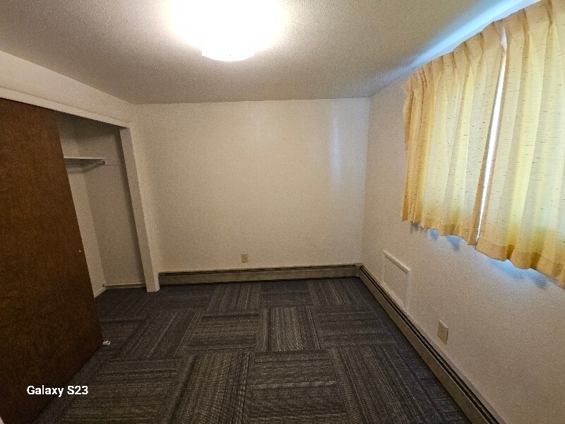 Building Photo - 370 Shoshone Ave