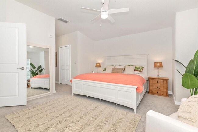 Building Photo - 12580 Galapagos Ct