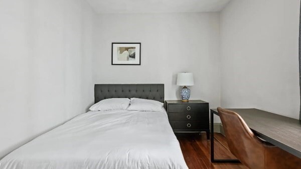 Building Photo - 19 Sudan St