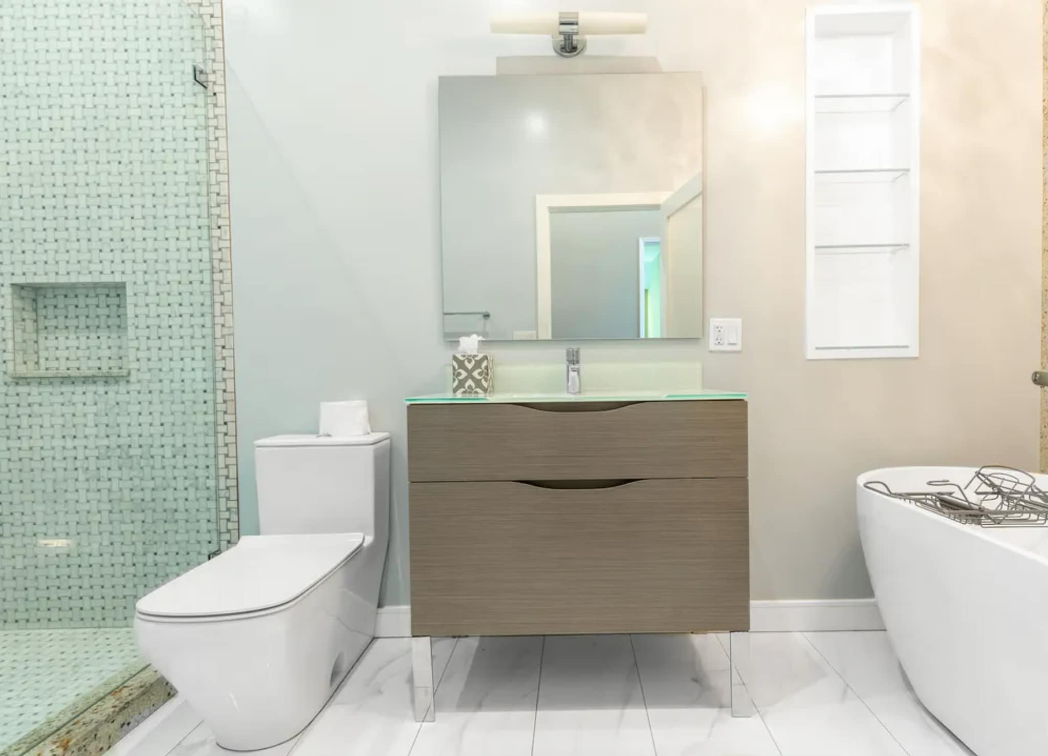 Building Photo - 3630 Avenida del Sol