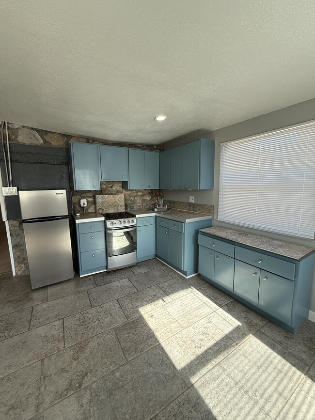 Building Photo - 4410 Trowbridge Dr