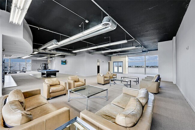 Building Photo - 36 NW 6th Ave