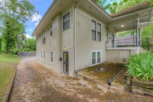 Building Photo - 1524 N Parkway