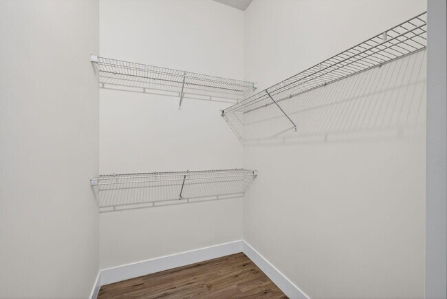 Building Photo - 225 S Latitude Cir