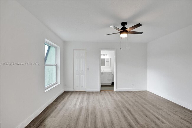 Building Photo - 7947 Tam Oshanter Blvd