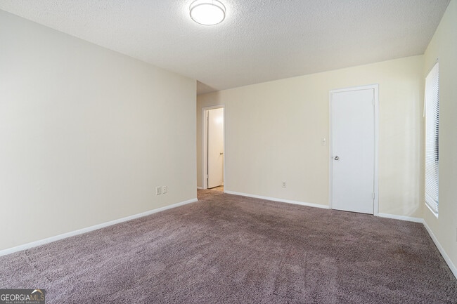 Building Photo - 3045 Sonya Ln