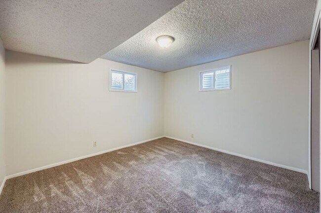 Building Photo - 3857 Fetlock Cir