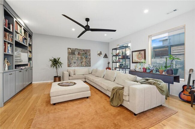 Building Photo - 632 Bella Vista Rd