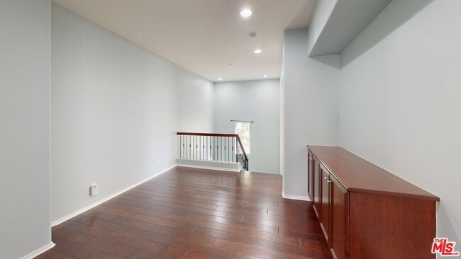 Building Photo - 5655 Como Cir