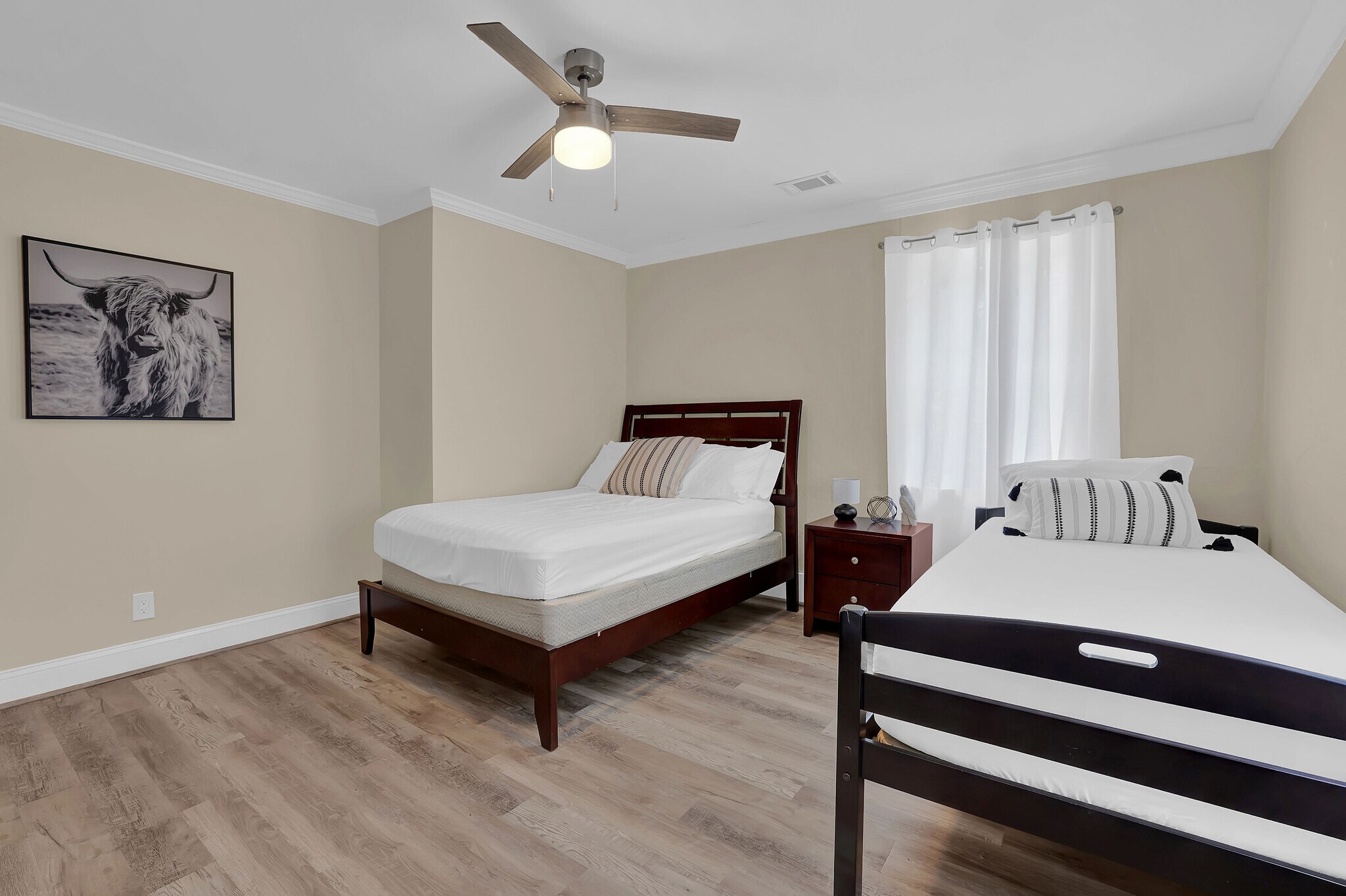 Building Photo - 1268 Ladd St SW