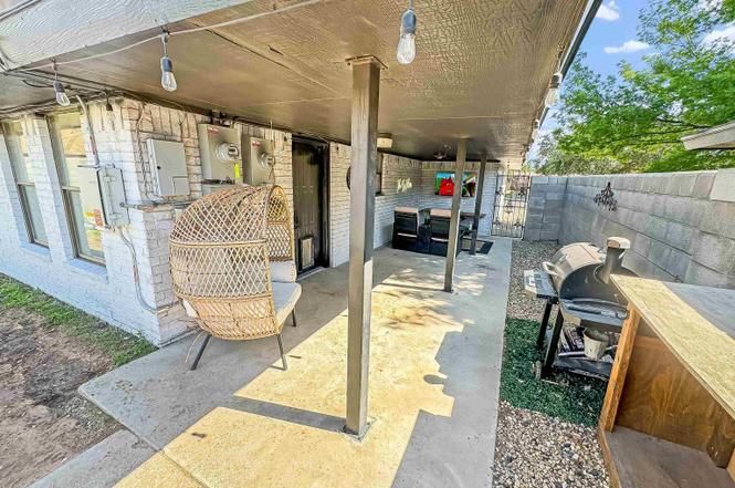 Building Photo - 1210 W Pueblo Ave