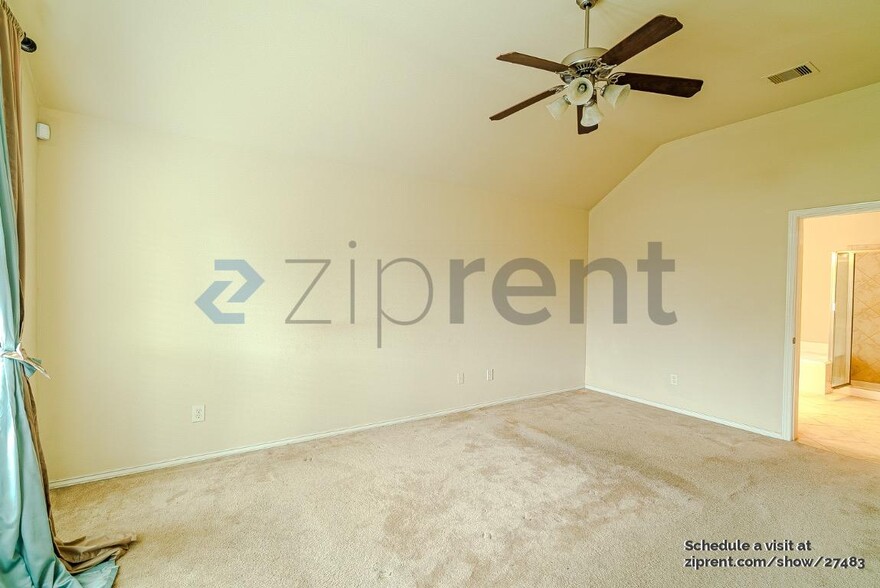 Building Photo - 4415 Sierra Point Dr
