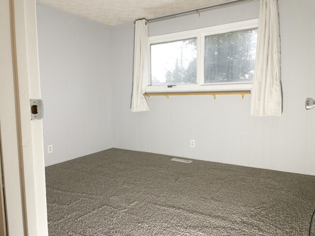 Master Bedroom - 6613 E 10th Ave