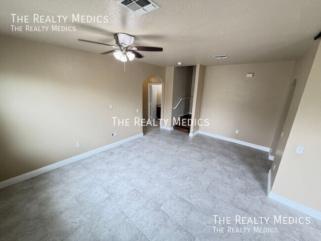 Building Photo - 2411 Grasmere View Pkwy N