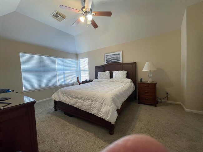Building Photo - 3418 Shadowfern Dr