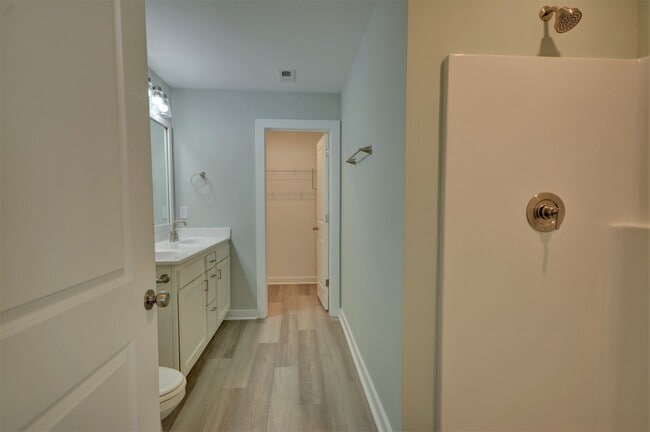 Building Photo - Sneads Ferry, Beachside Village Townhome! ...
