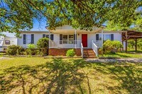 Building Photo - 105 Valley Forge Way N