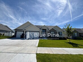 Building Photo - 5506 Eaglewood Dr