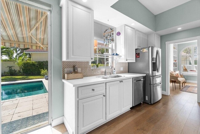 Building Photo - 8222 Dominica Pl