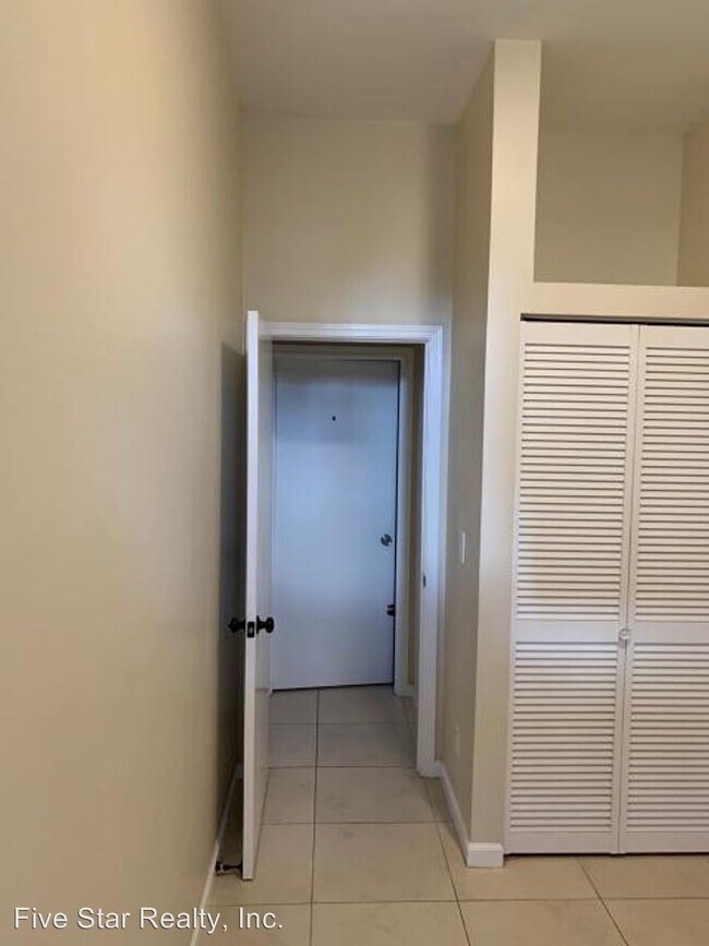 Building Photo - 1 br, 1 bath  - 1625 Liliha Street